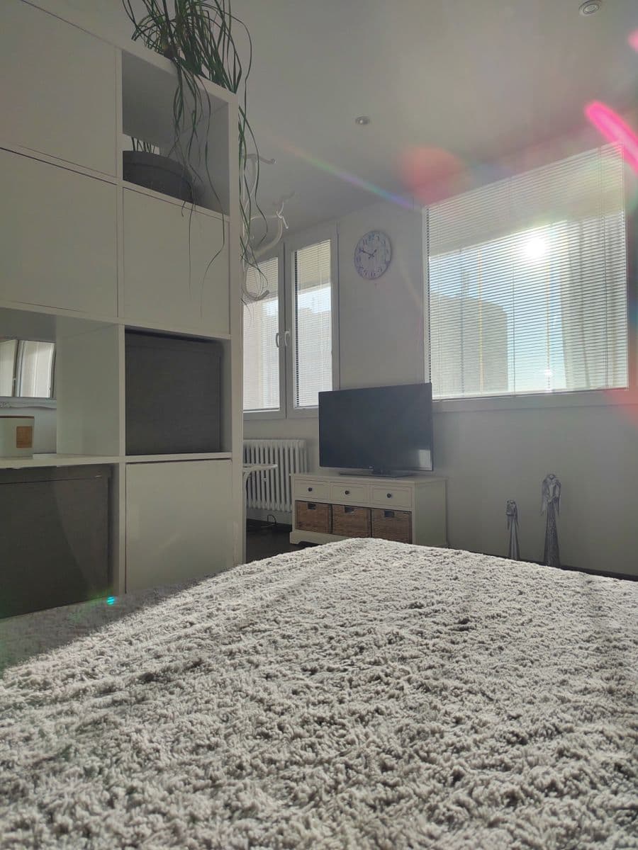 Studio flat to rent, 36 m², Kukelská, Prague, Prague Studio flat to rent, 36 m², Kukelská, Prague, Prague