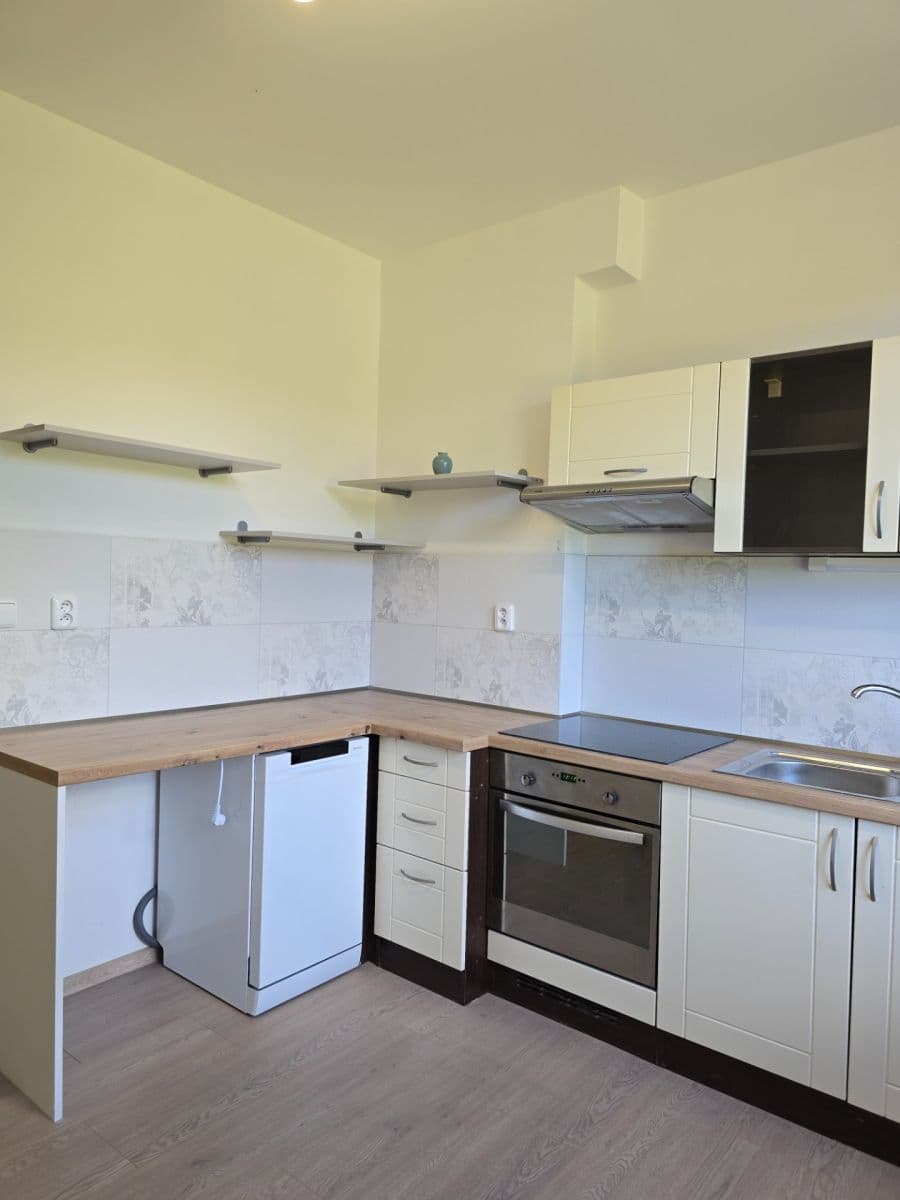 1 bedroom with open-plan kitchen flat to rent, 37 m², Tyršova, Brno, Jihomoravský Region 1 bedroom with open-plan kitchen flat to rent, 37 m², Tyršova, Brno, Jihomoravský Region