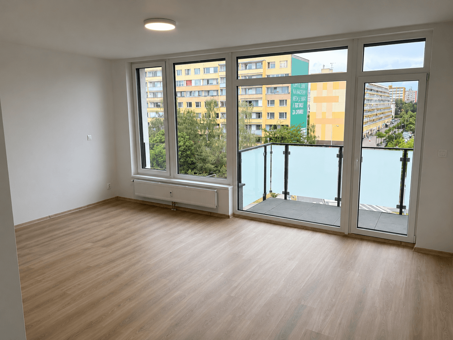Studio flat to rent, 34 m², Americká, Kladno, Středočeský Region Studio flat to rent, 34 m², Americká, Kladno, Středočeský Region