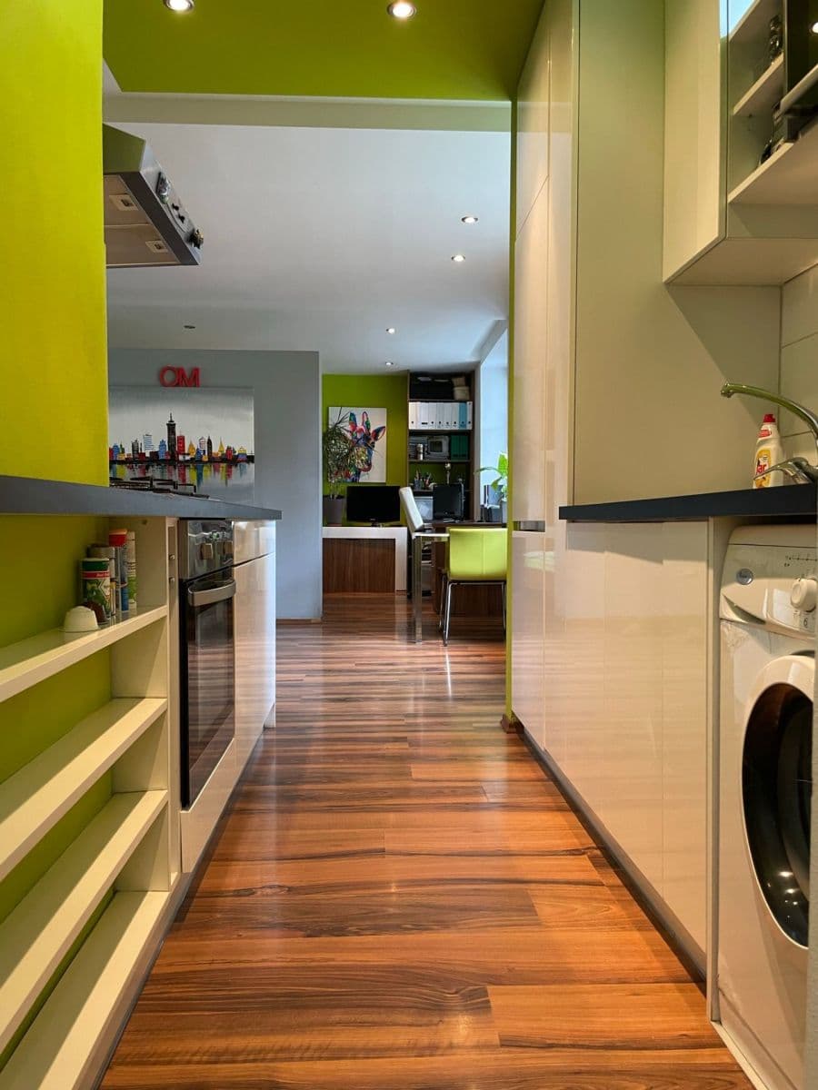 1 bedroom with open-plan kitchen flat to rent, 64 m², Kuldova, Brno, Jihomoravský Region 1 bedroom with open-plan kitchen flat to rent, 64 m², Kuldova, Brno, Jihomoravský Region