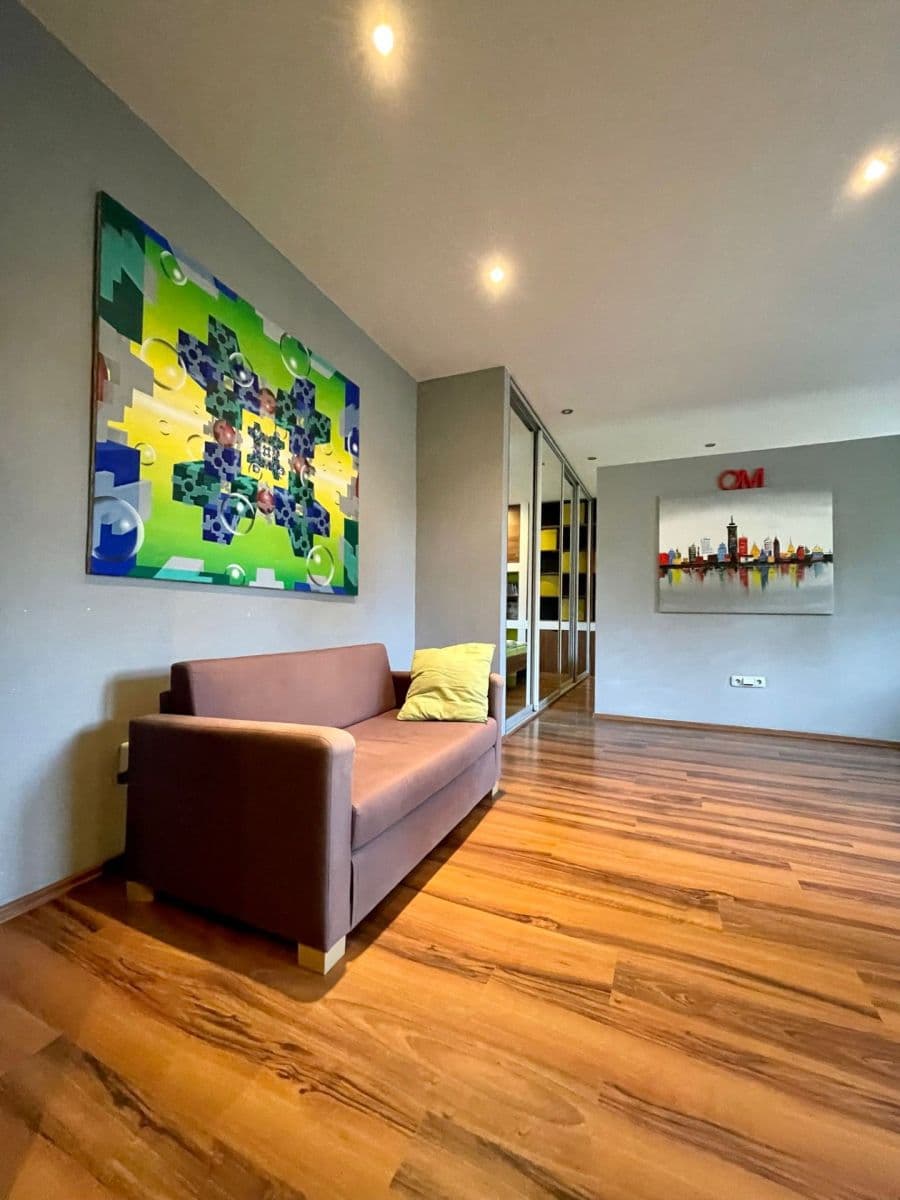 1 bedroom with open-plan kitchen flat to rent, 64 m², Kuldova, Brno, Jihomoravský Region 1 bedroom with open-plan kitchen flat to rent, 64 m², Kuldova, Brno, Jihomoravský Region