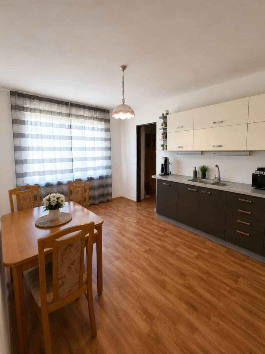 3 bedroom flat to rent, 82 m², Stachy, Jihočeský Region 3 bedroom flat to rent, 82 m², Stachy, Jihočeský Region