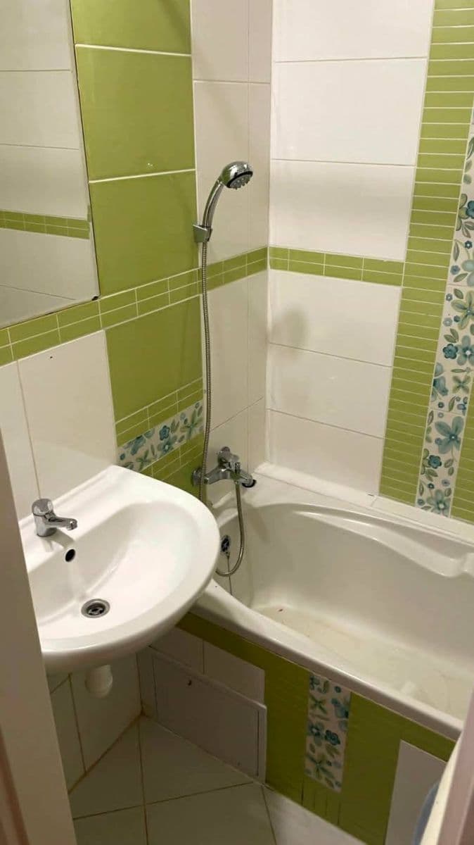 Studio flat to rent, 32 m², Gutova, Prague, Prague Studio flat to rent, 32 m², Gutova, Prague, Prague