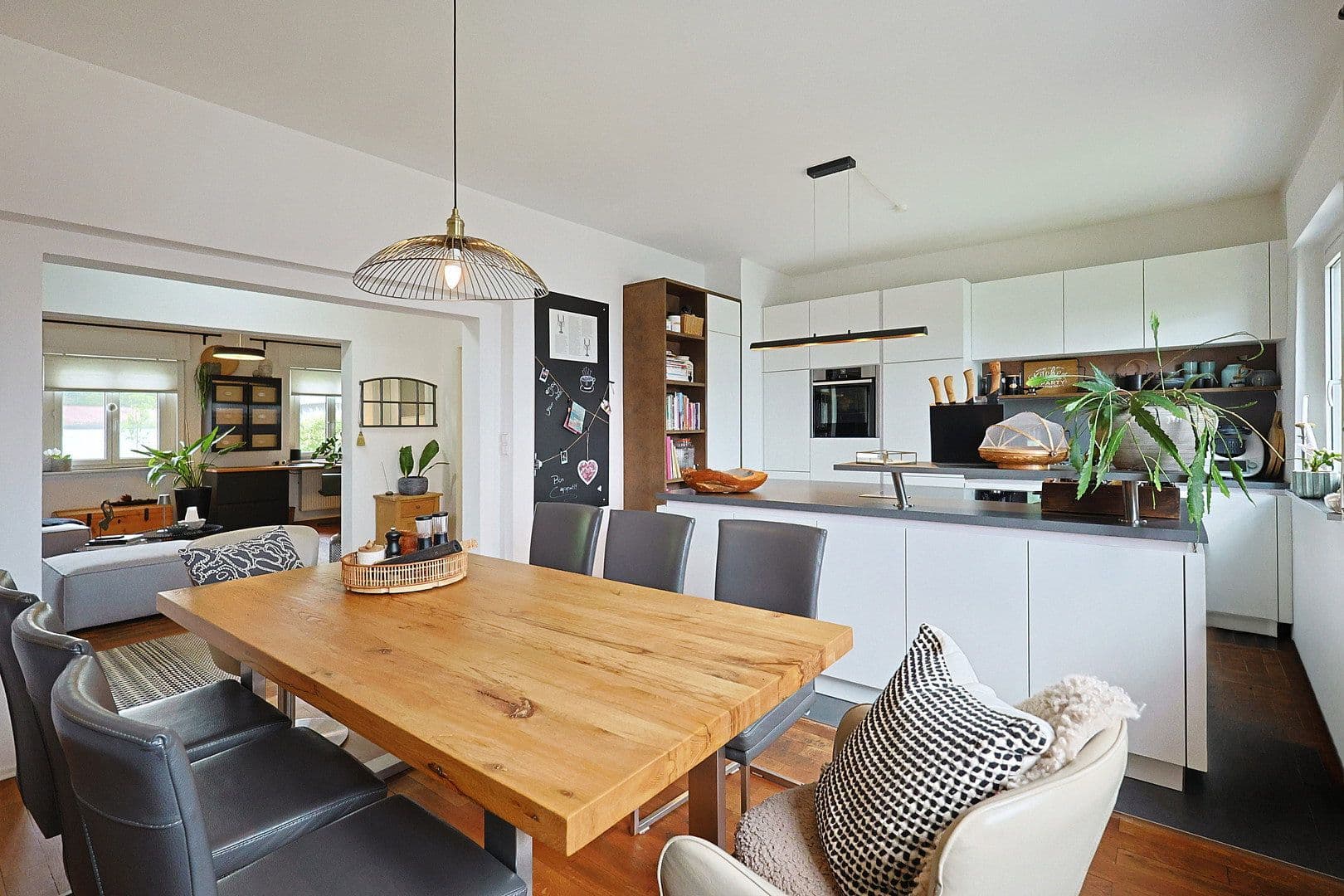 2 bedroom with open-plan kitchen flat for sale, 130 m², Donaueschingen, Baden-Württemberg 2 bedroom with open-plan kitchen flat for sale, 130 m², Donaueschingen, Baden-Württemberg