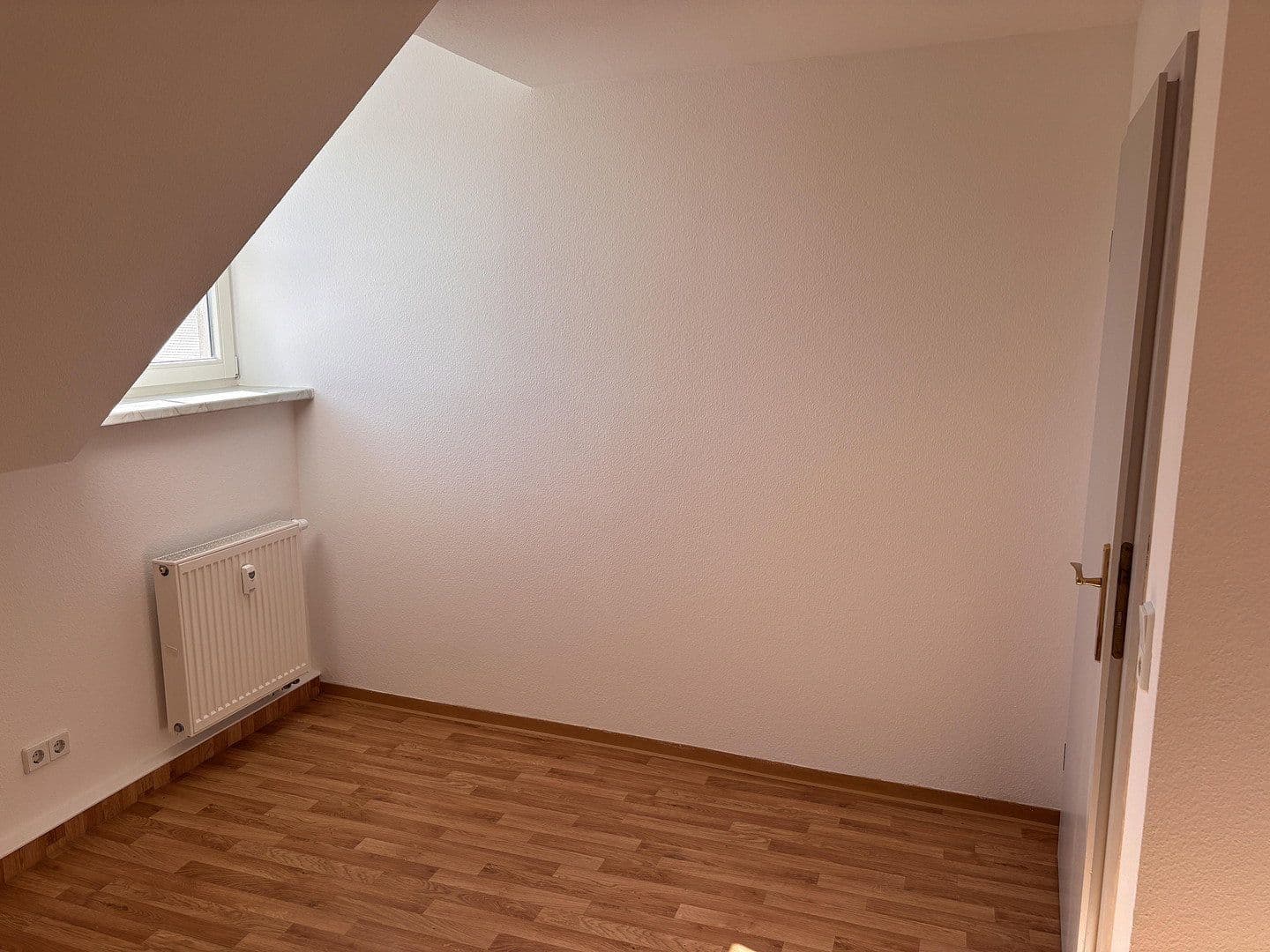 3 bedroom flat to rent, 70 m², Dora-Helene-Str. 1, Neukieritzsch, Saxony 3 bedroom flat to rent, 70 m², Dora-Helene-Str. 1, Neukieritzsch, Saxony