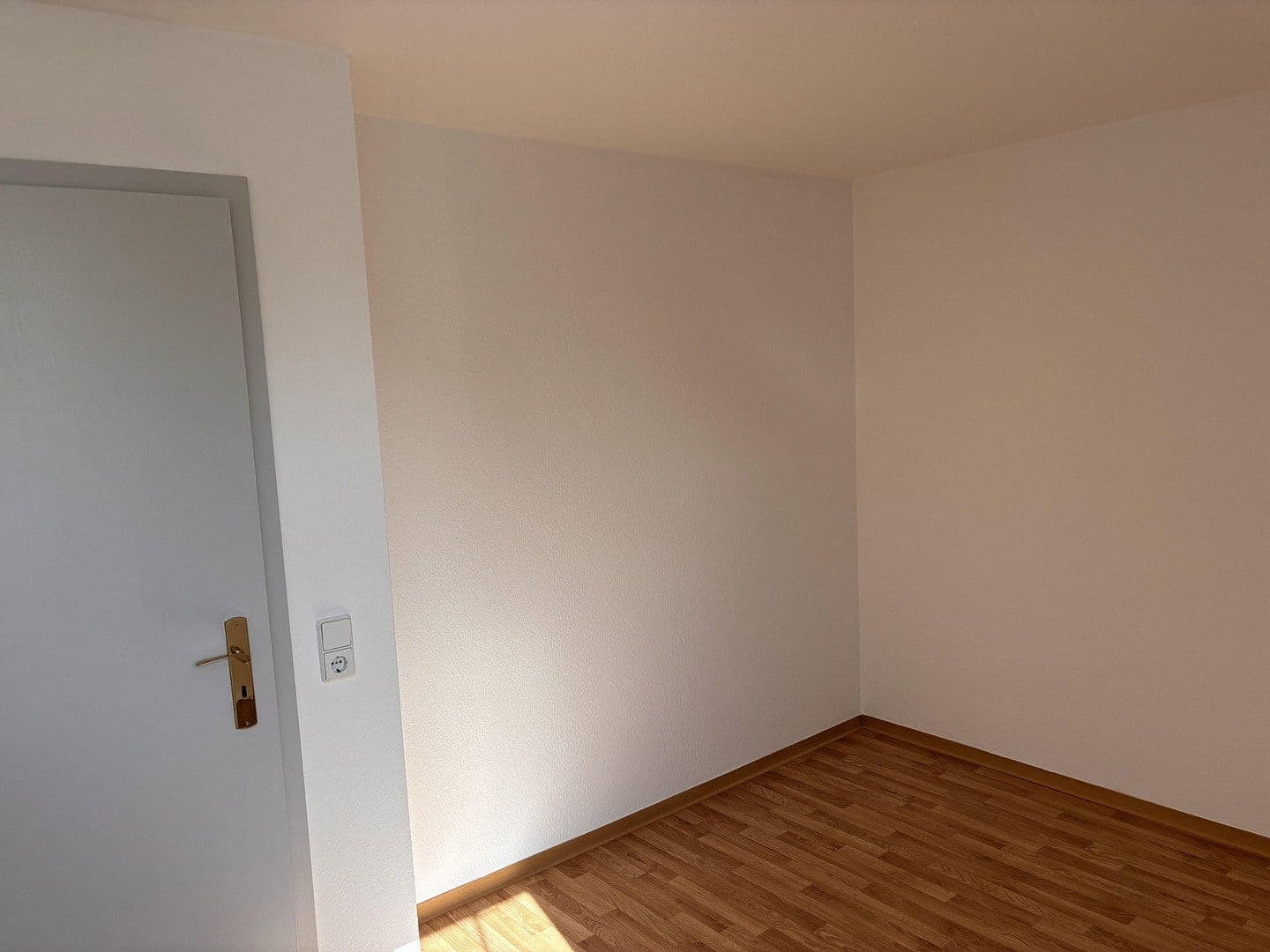 3 bedroom flat to rent, 70 m², Dora-Helene-Str. 1, Neukieritzsch, Saxony 3 bedroom flat to rent, 70 m², Dora-Helene-Str. 1, Neukieritzsch, Saxony