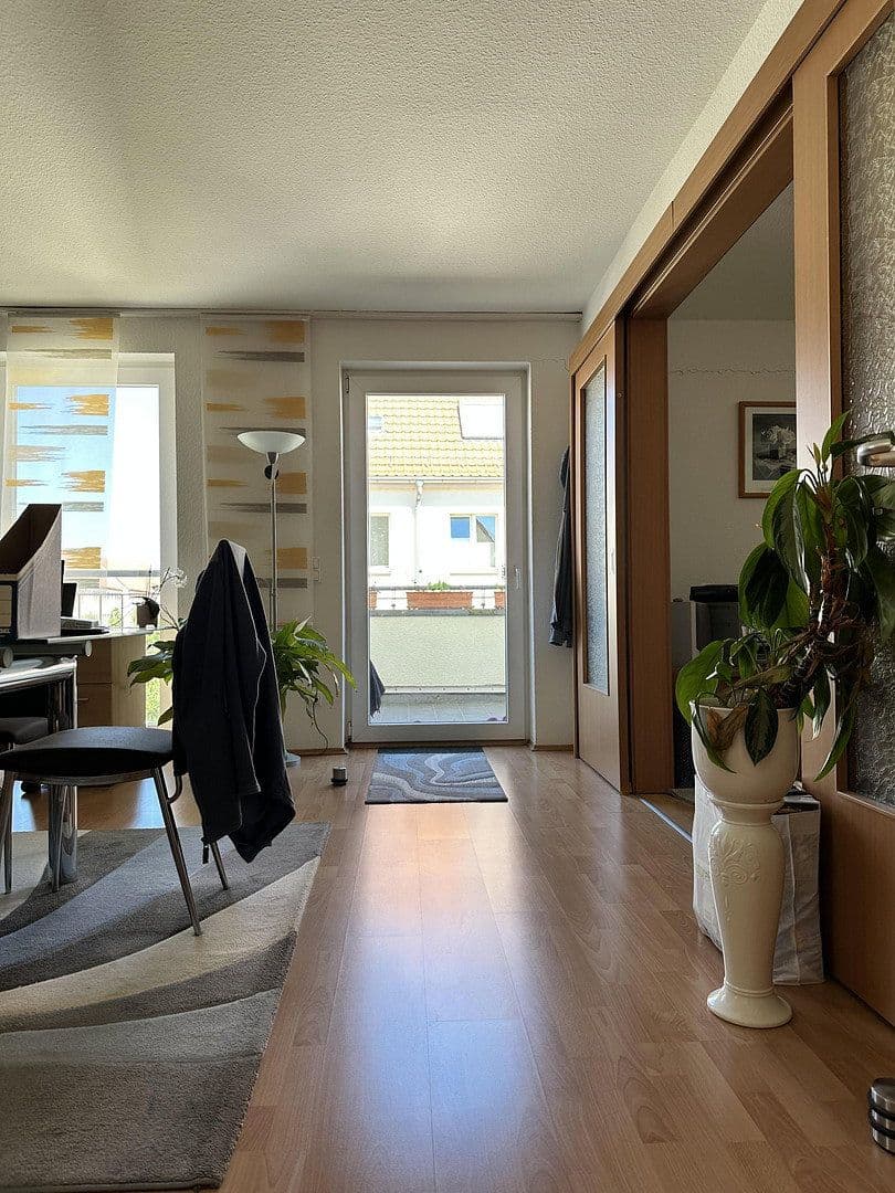 4 bedroom with open-plan kitchen flat to rent, 160 m², Sickingenstraße 5, Magdeburg, Saxony-Anhalt 4 bedroom with open-plan kitchen flat to rent, 160 m², Sickingenstraße 5, Magdeburg, Saxony-Anhalt