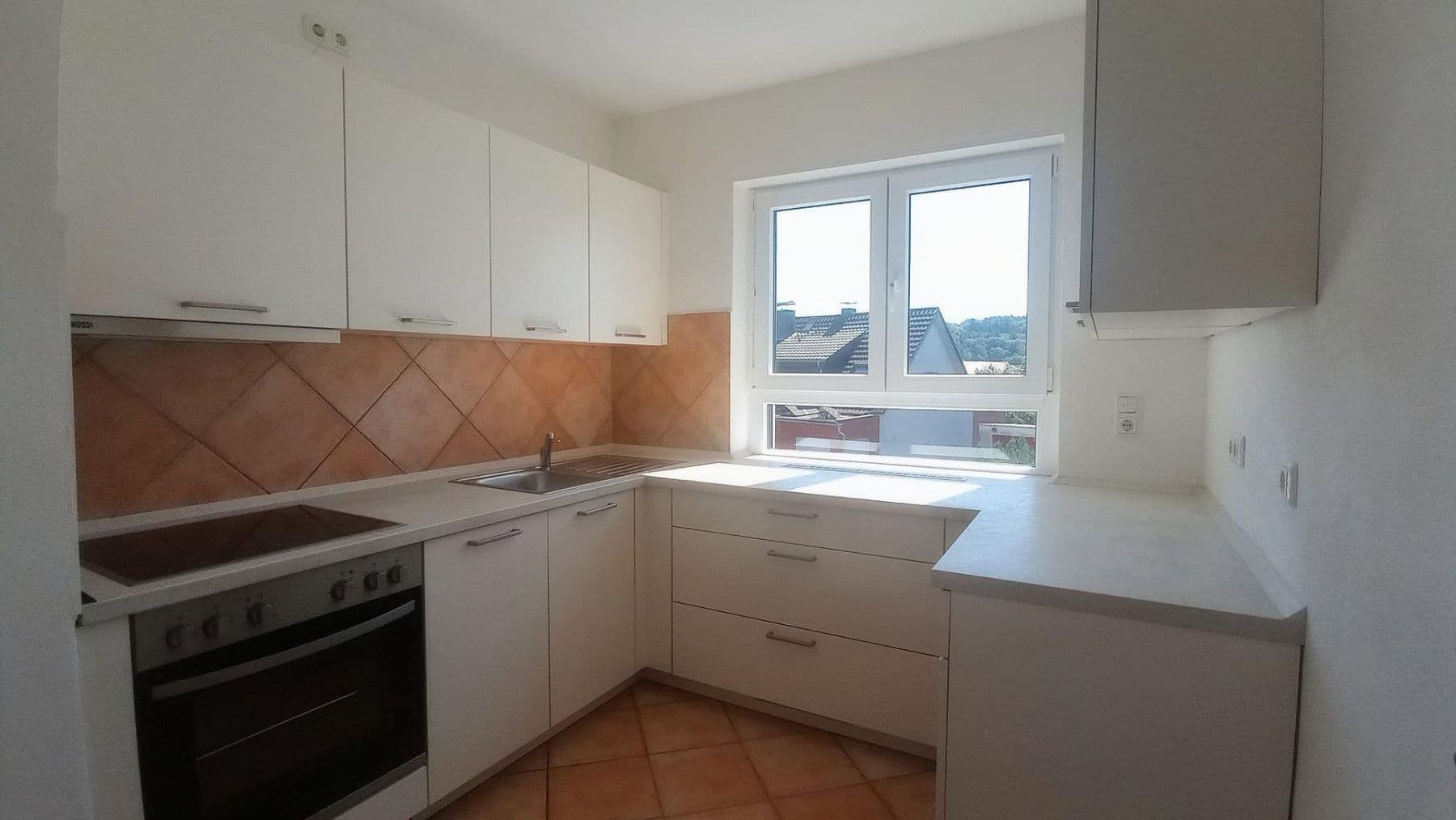 4 bedroom flat to rent, 100 m², Rodenbach, Hesse 4 bedroom flat to rent, 100 m², Rodenbach, Hesse