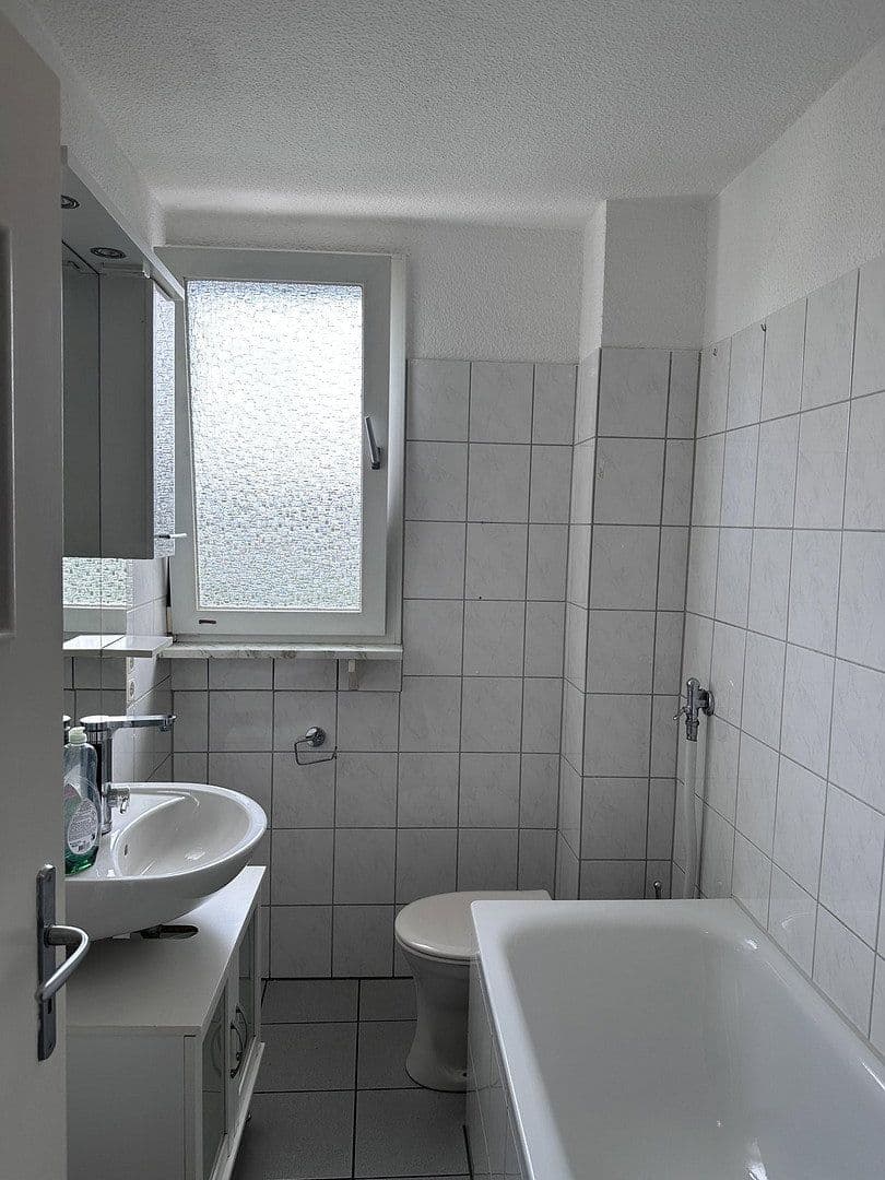 1 bedroom with open-plan kitchen flat to rent, 56 m², Scherershof 4, Oberhausen, North Rhine-Westphalia 1 bedroom with open-plan kitchen flat to rent, 56 m², Scherershof 4, Oberhausen, North Rhine-Westphalia