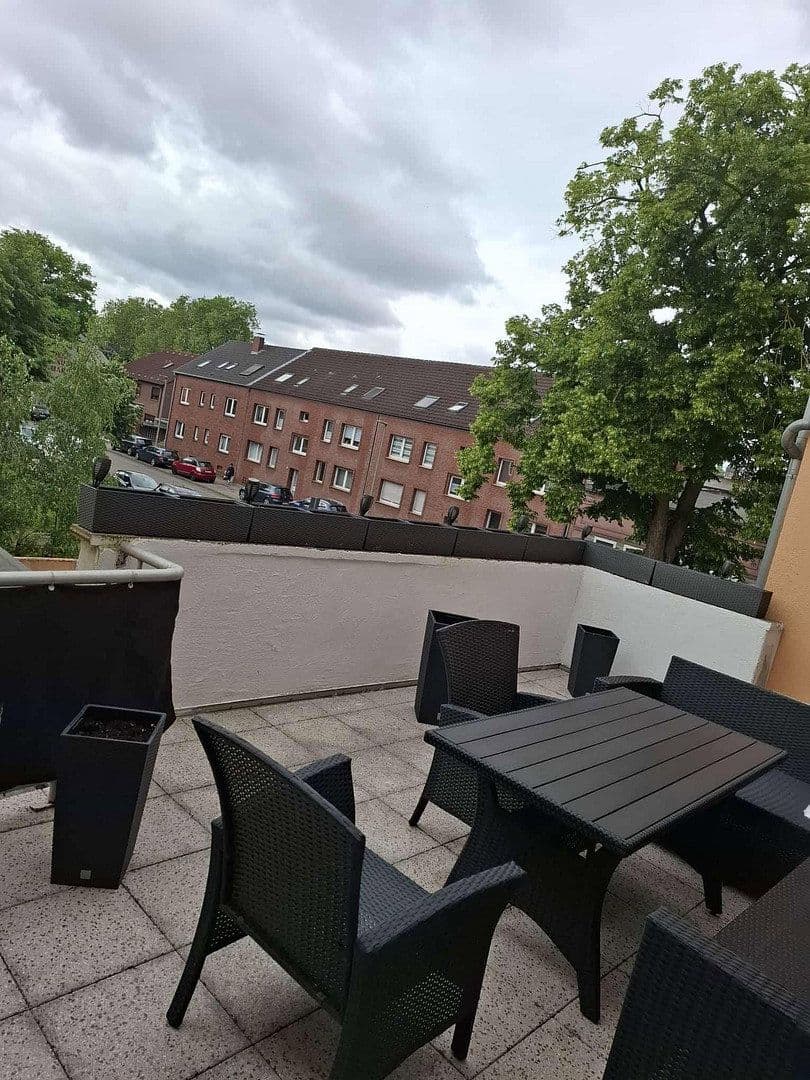 3 bedroom flat to rent, 107 m², Neumühler Str. 31, Oberhausen-Sterkrade, North Rhine-Westphalia 3 bedroom flat to rent, 107 m², Neumühler Str. 31, Oberhausen-Sterkrade, North Rhine-Westphalia