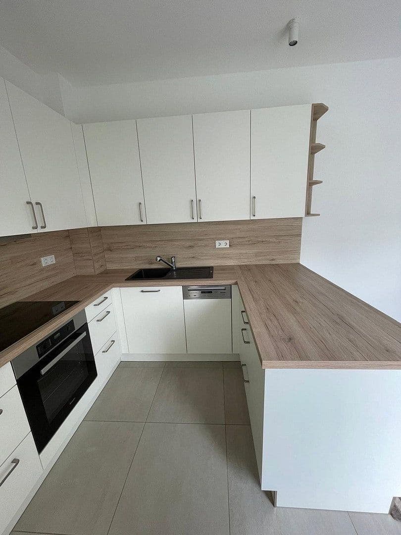 2 bedroom flat to rent, 76 m², Pastor-Hellen-Str.1, Troisdorf, North Rhine-Westphalia 2 bedroom flat to rent, 76 m², Pastor-Hellen-Str.1, Troisdorf, North Rhine-Westphalia