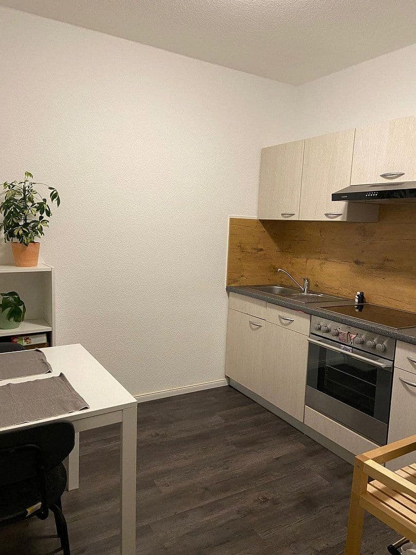 1 bedroom flat to rent, 38 m², Bernhardystraße 51, Halle, Saxony-Anhalt 1 bedroom flat to rent, 38 m², Bernhardystraße 51, Halle, Saxony-Anhalt