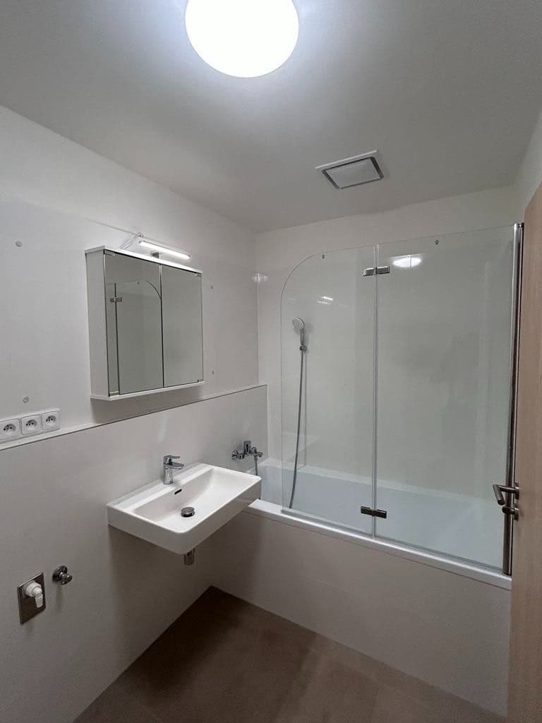 Studio flat to rent, 33 m², Gajdošova, Brno, Jihomoravský Region Studio flat to rent, 33 m², Gajdošova, Brno, Jihomoravský Region