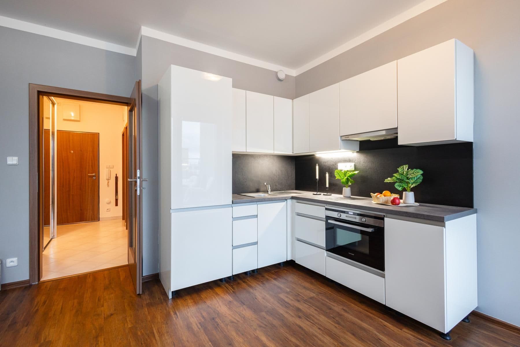 Studio flat for sale, 39 m², Makedonská, Prague, Prague Studio flat for sale, 39 m², Makedonská, Prague, Prague