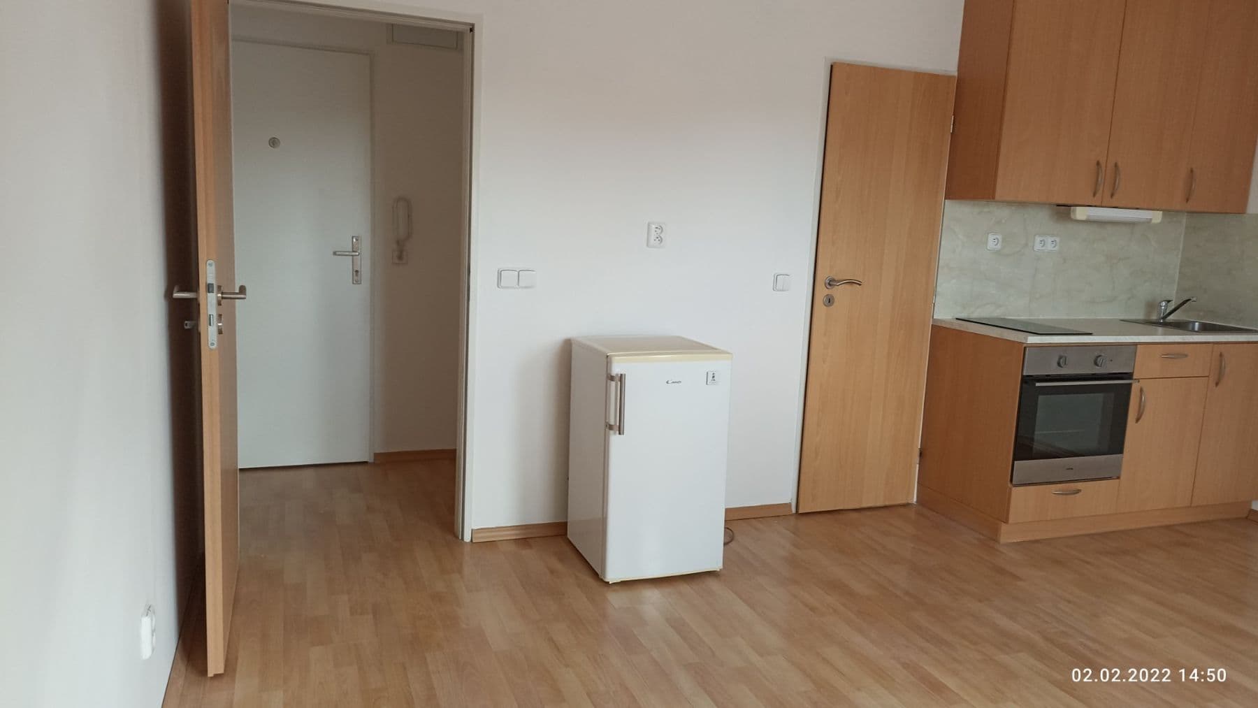 Studio flat to rent, 34 m², Pastrnkova, Brno, Jihomoravský Region Studio flat to rent, 34 m², Pastrnkova, Brno, Jihomoravský Region