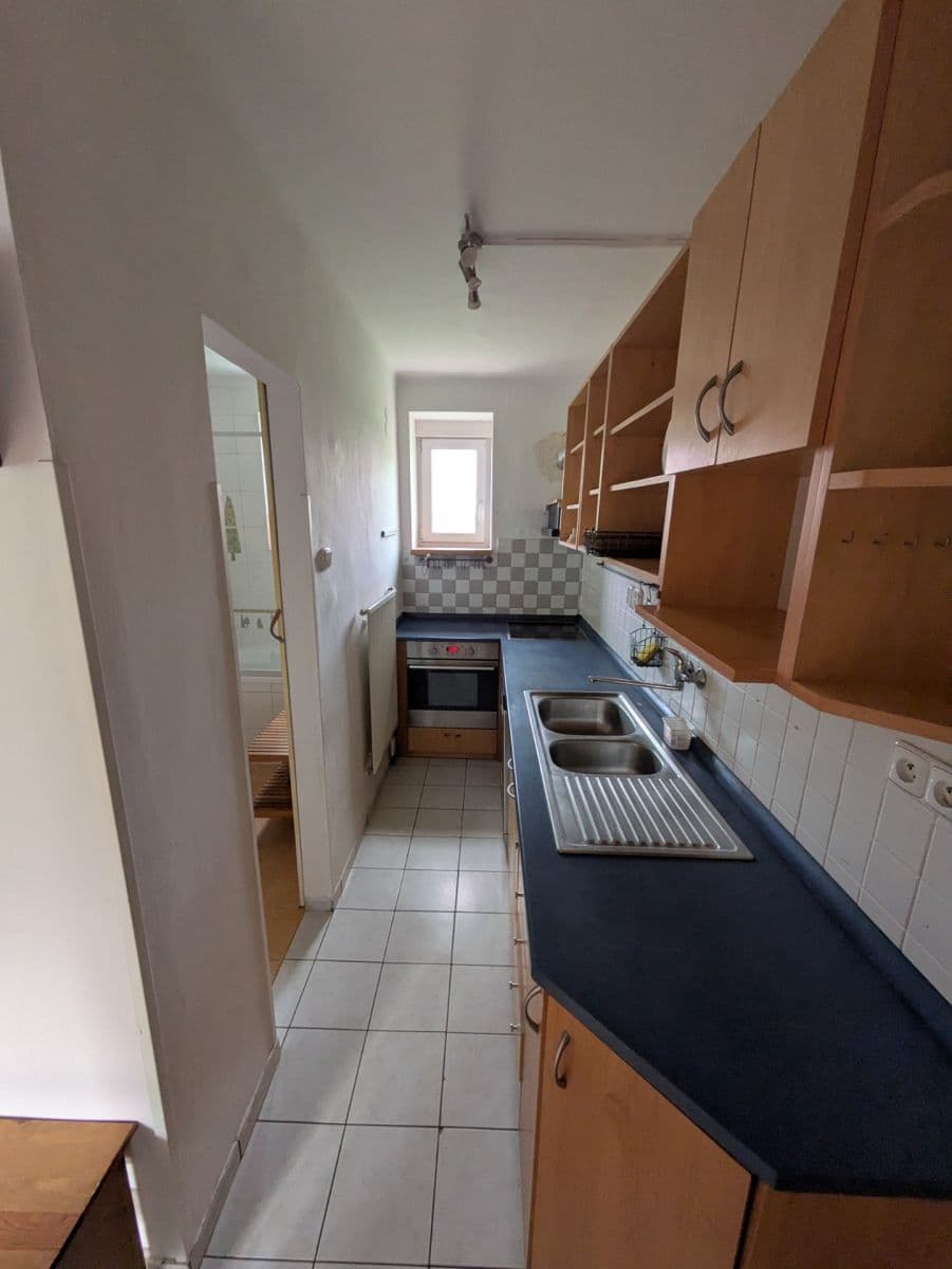 2 bedroom with open-plan kitchen flat to rent, 58 m², Týnec nad Sázavou, Středočeský Region 2 bedroom with open-plan kitchen flat to rent, 58 m², Týnec nad Sázavou, Středočeský Region