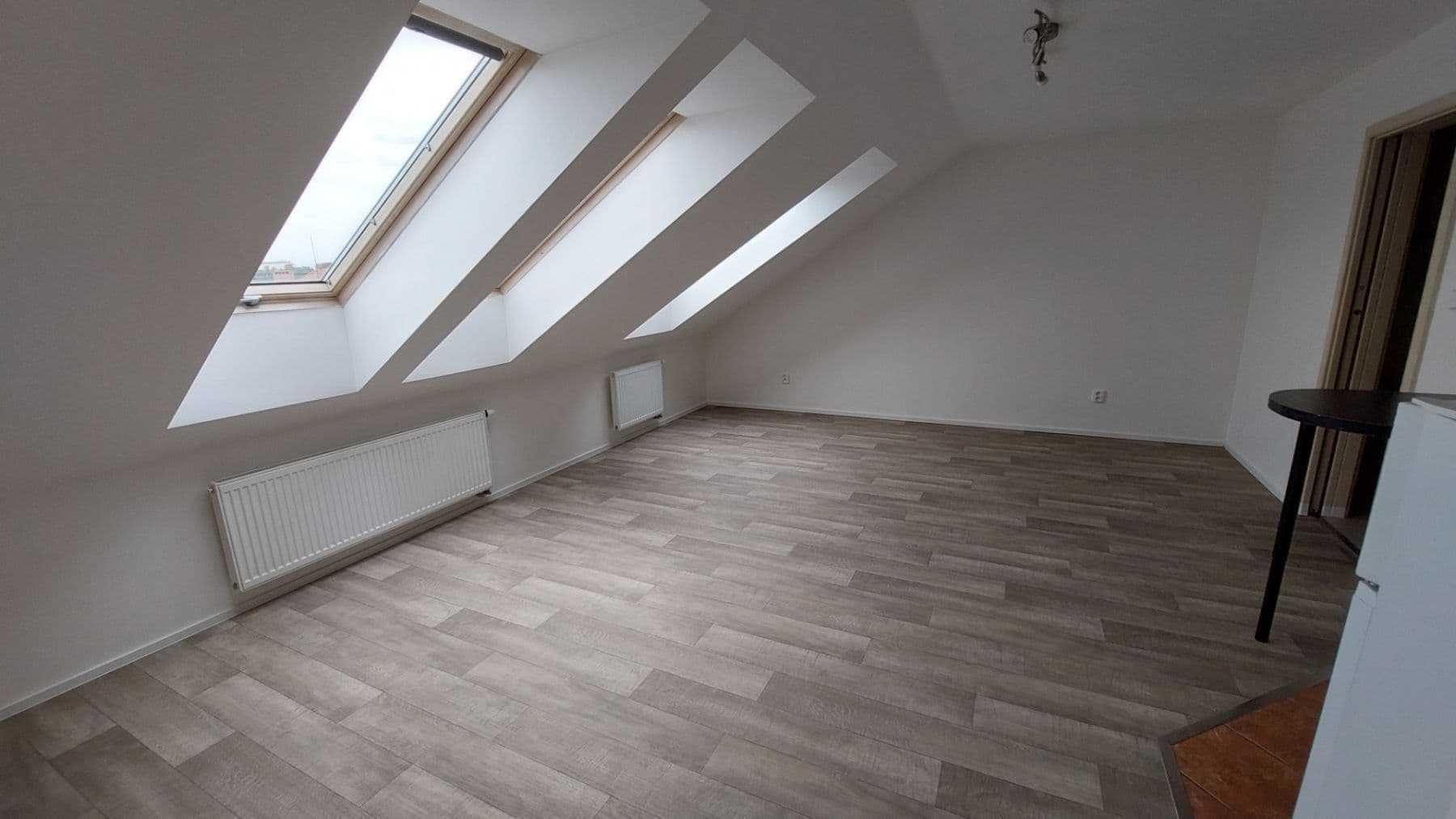 Studio flat to rent, 42 m², Kotlářská, Brno, Jihomoravský Region Studio flat to rent, 42 m², Kotlářská, Brno, Jihomoravský Region
