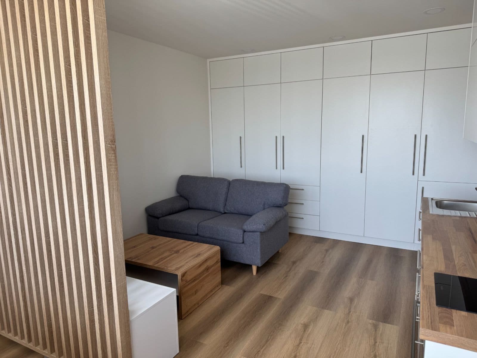 Studio flat to rent, 30 m², Mazurská, Prague, Prague Studio flat to rent, 30 m², Mazurská, Prague, Prague