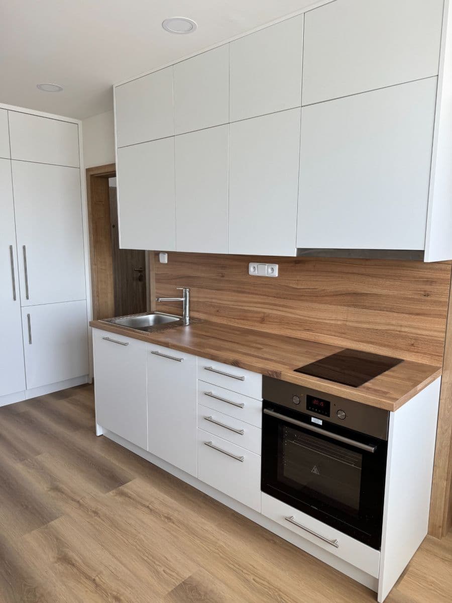 Studio flat to rent, 30 m², Mazurská, Prague, Prague Studio flat to rent, 30 m², Mazurská, Prague, Prague