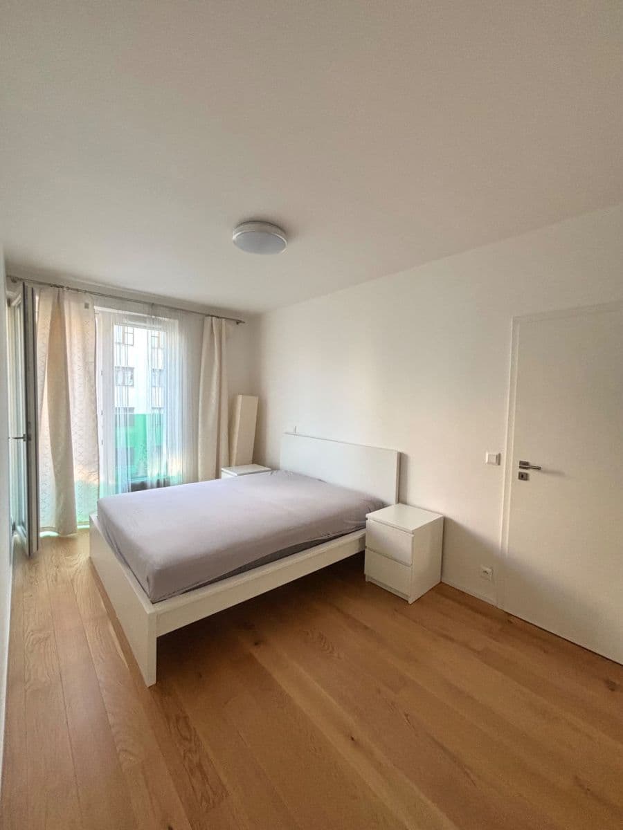 1 bedroom with open-plan kitchen flat to rent, 53 m², Archangelská, Prague, Prague 1 bedroom with open-plan kitchen flat to rent, 53 m², Archangelská, Prague, Prague