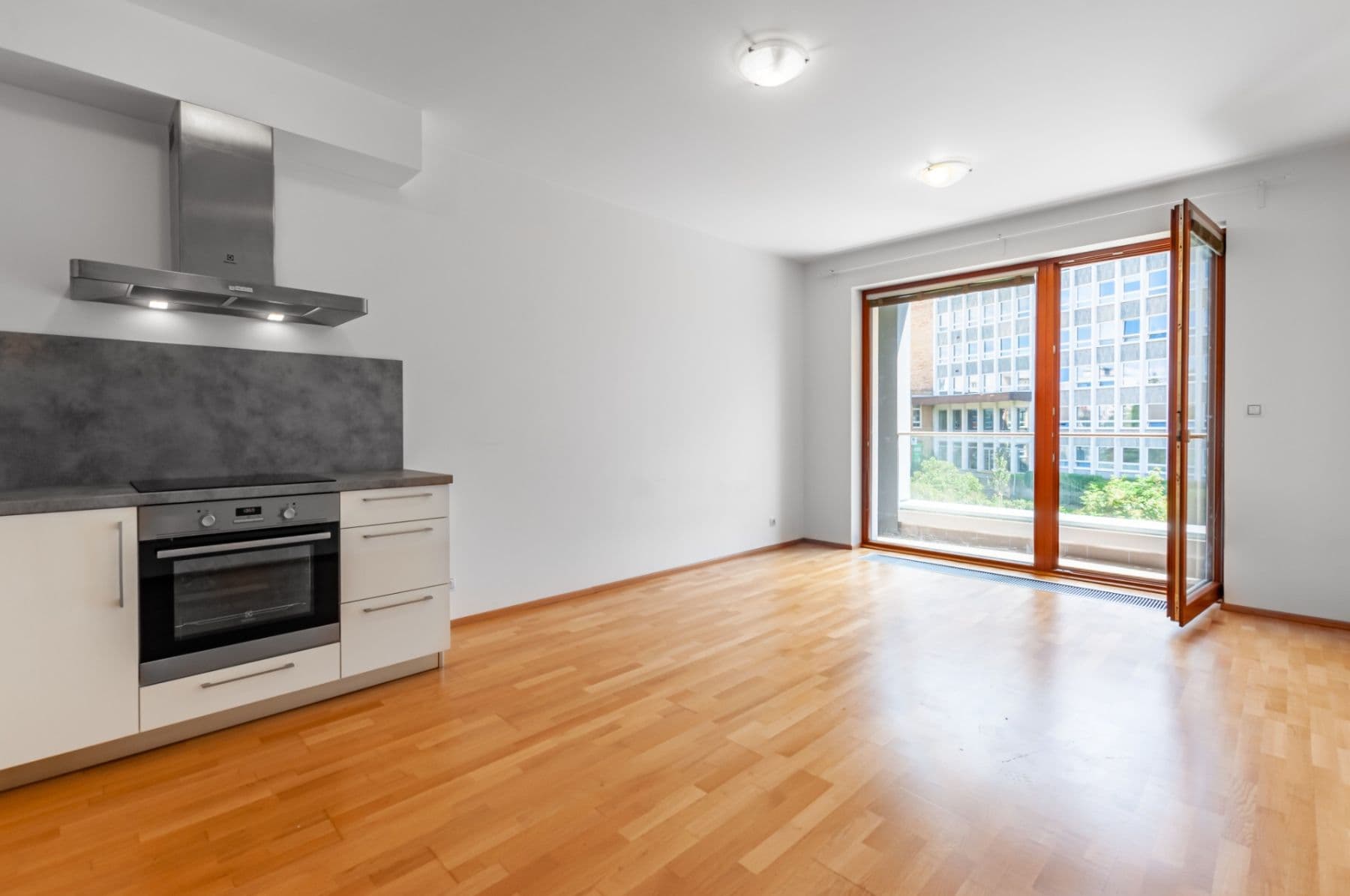 1 bedroom with open-plan kitchen flat to rent, 62 m², Patočkova, Prague, Prague 1 bedroom with open-plan kitchen flat to rent, 62 m², Patočkova, Prague, Prague