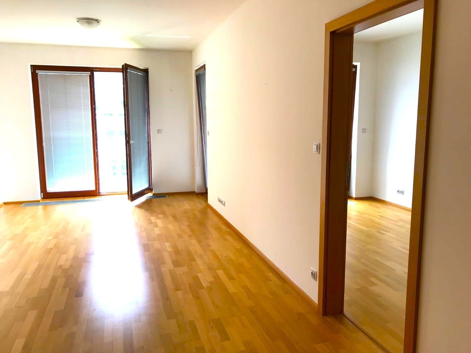 1 bedroom with open-plan kitchen flat to rent, 62 m², Patočkova, Prague, Prague 1 bedroom with open-plan kitchen flat to rent, 62 m², Patočkova, Prague, Prague