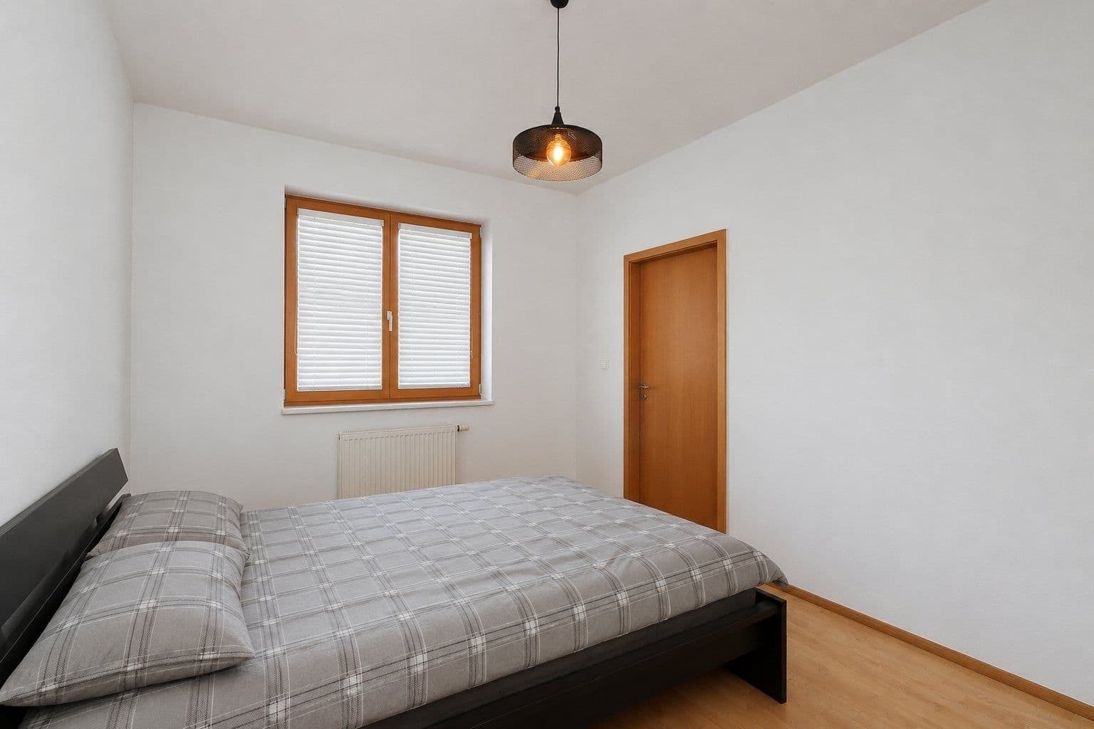 2 bedroom with open-plan kitchen flat to rent, 55 m², Za Lidovým domem, Prague, Prague 2 bedroom with open-plan kitchen flat to rent, 55 m², Za Lidovým domem, Prague, Prague