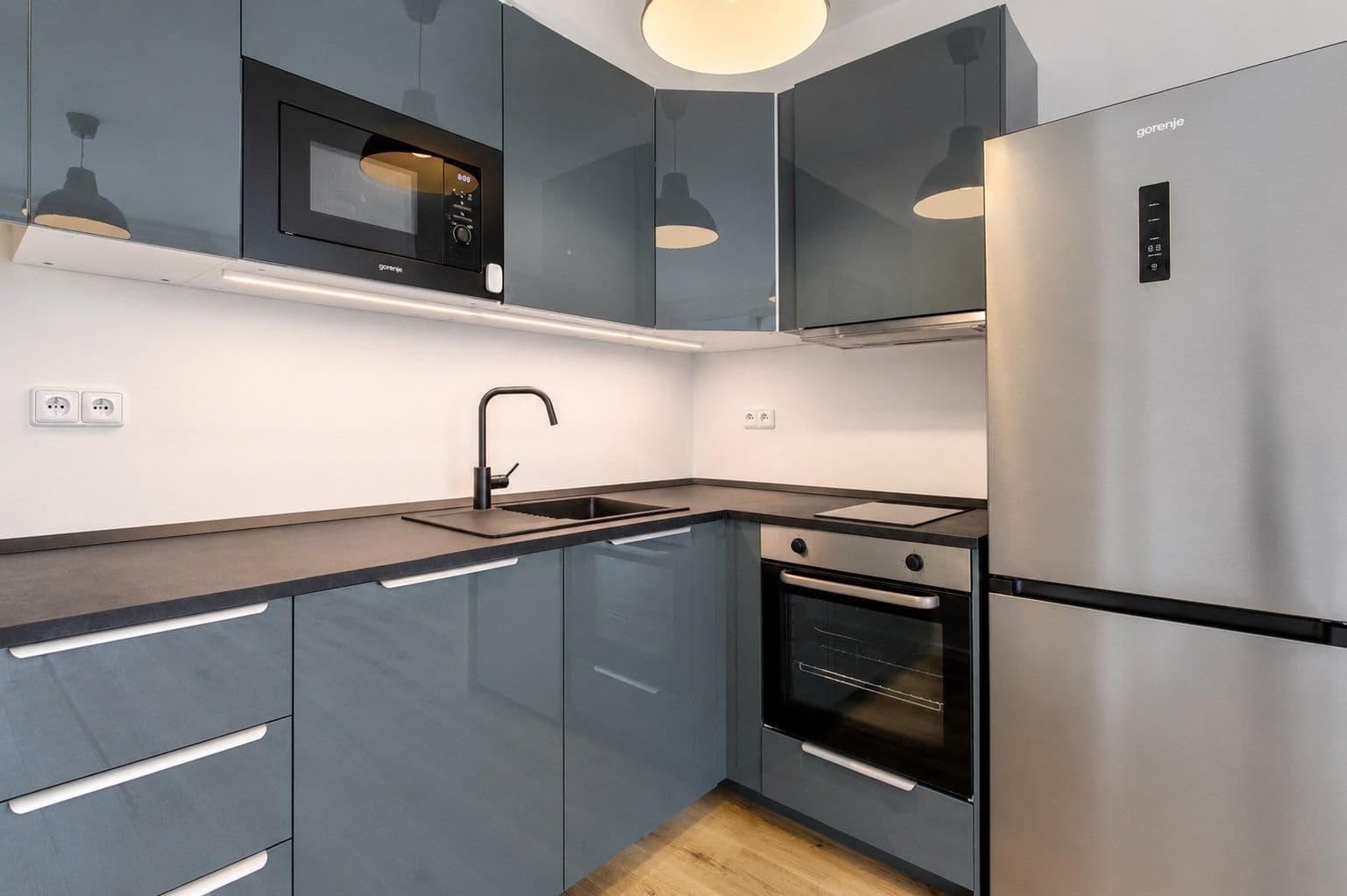 Studio flat to rent, 37 m², U Komína, Prague, Prague Studio flat to rent, 37 m², U Komína, Prague, Prague