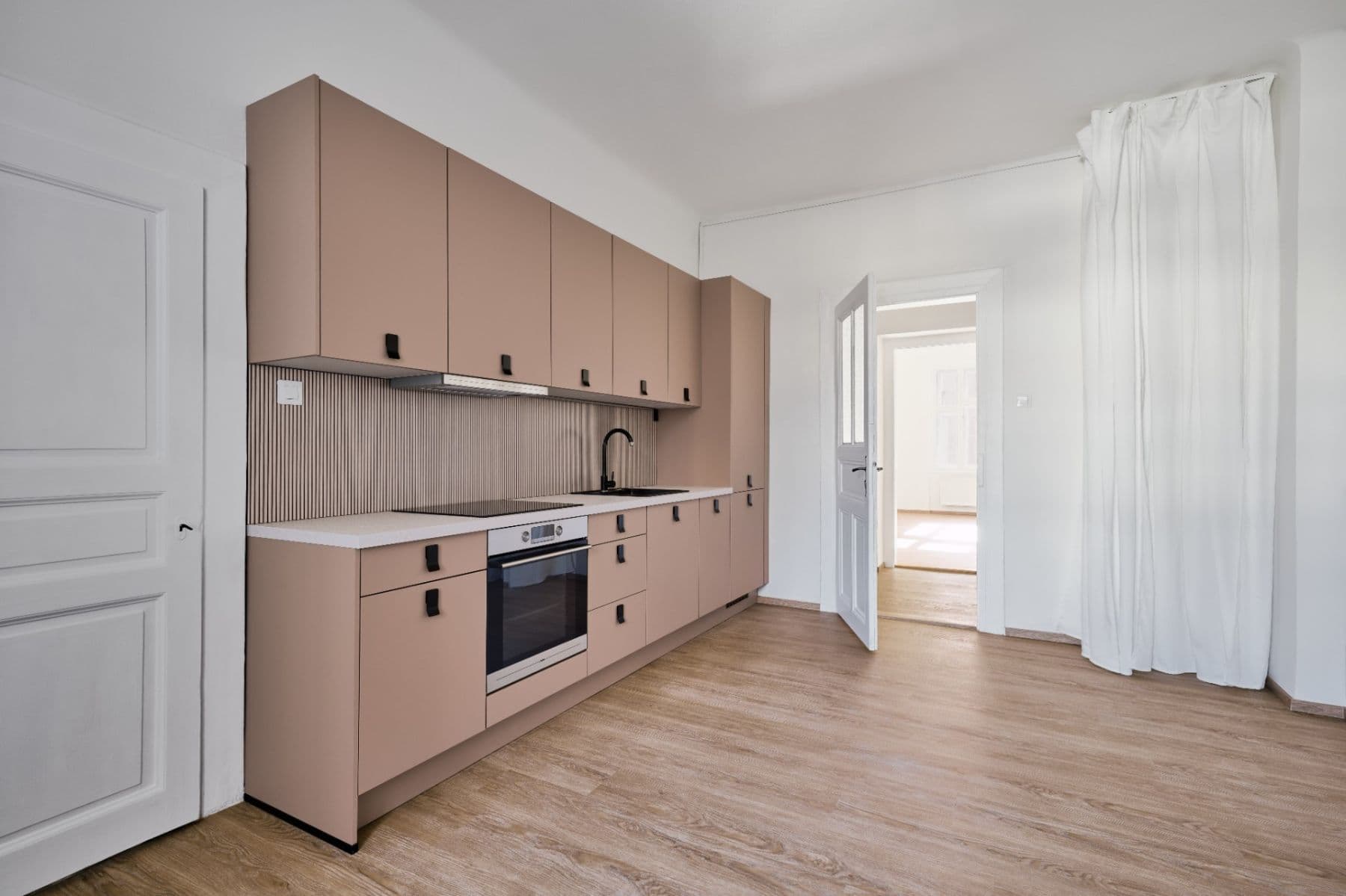1 bedroom with open-plan kitchen flat to rent, 51 m², Braunerova, Prague, Prague 1 bedroom with open-plan kitchen flat to rent, 51 m², Braunerova, Prague, Prague