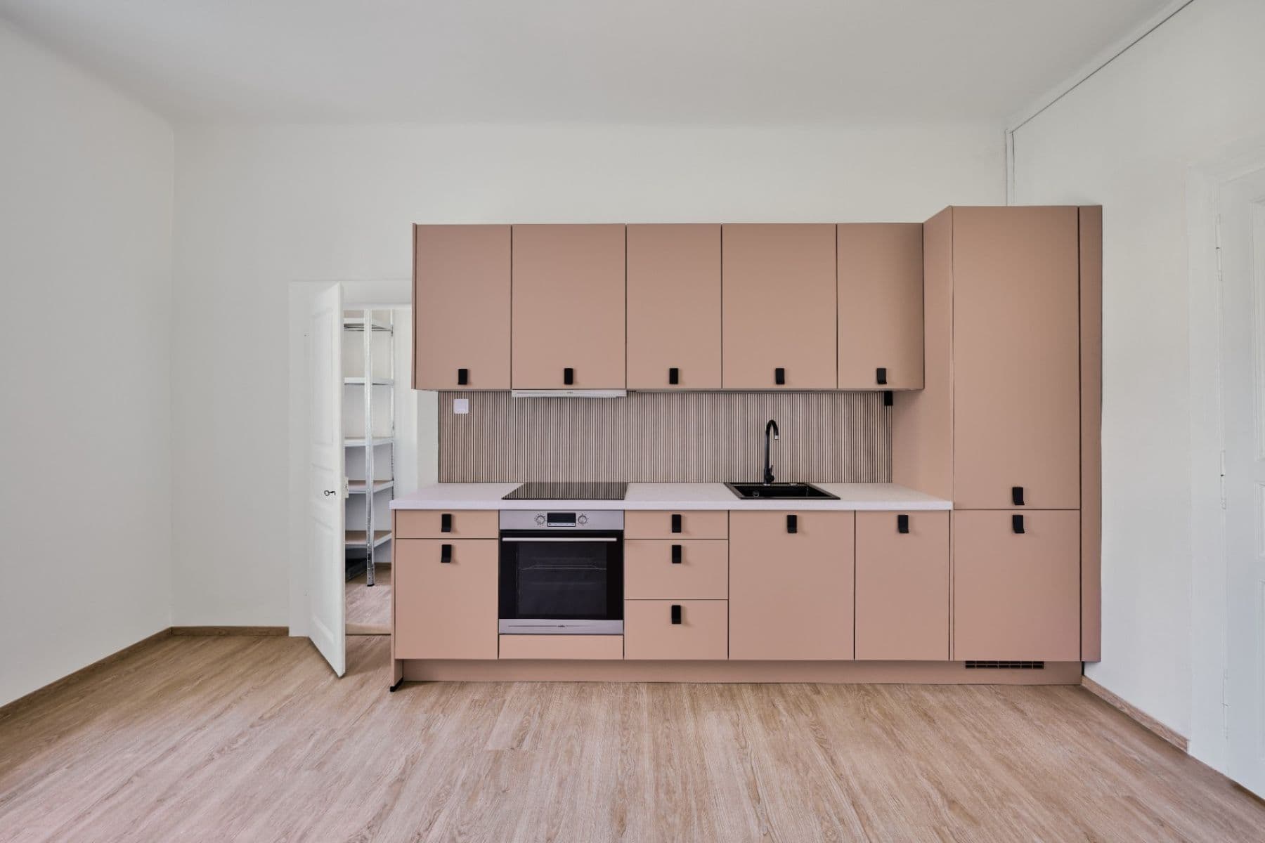 1 bedroom with open-plan kitchen flat to rent, 51 m², Braunerova, Prague, Prague 1 bedroom with open-plan kitchen flat to rent, 51 m², Braunerova, Prague, Prague