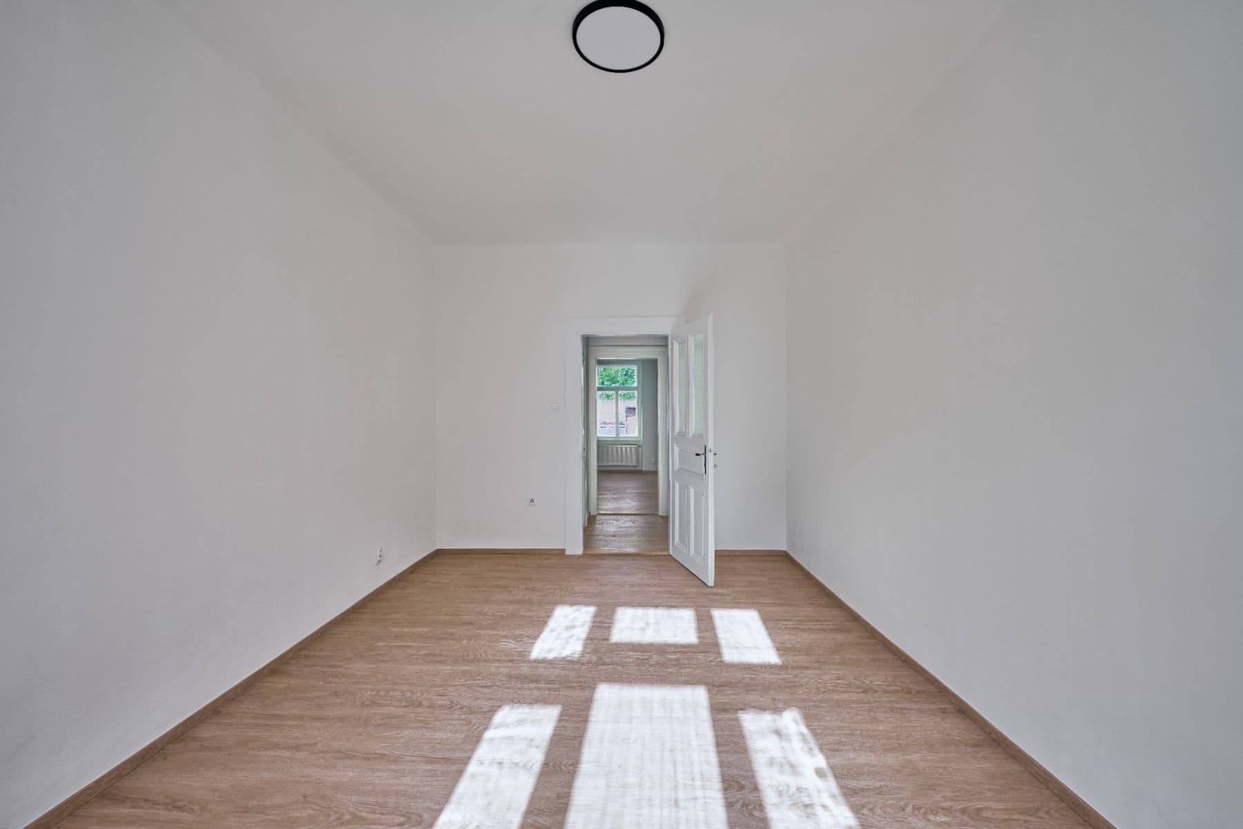 1 bedroom with open-plan kitchen flat to rent, 51 m², Braunerova, Prague, Prague 1 bedroom with open-plan kitchen flat to rent, 51 m², Braunerova, Prague, Prague