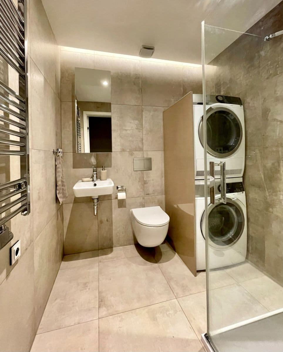 2 bedroom with open-plan kitchen flat for sale, 97 m², Nesvadbova, Prague, Prague 2 bedroom with open-plan kitchen flat for sale, 97 m², Nesvadbova, Prague, Prague