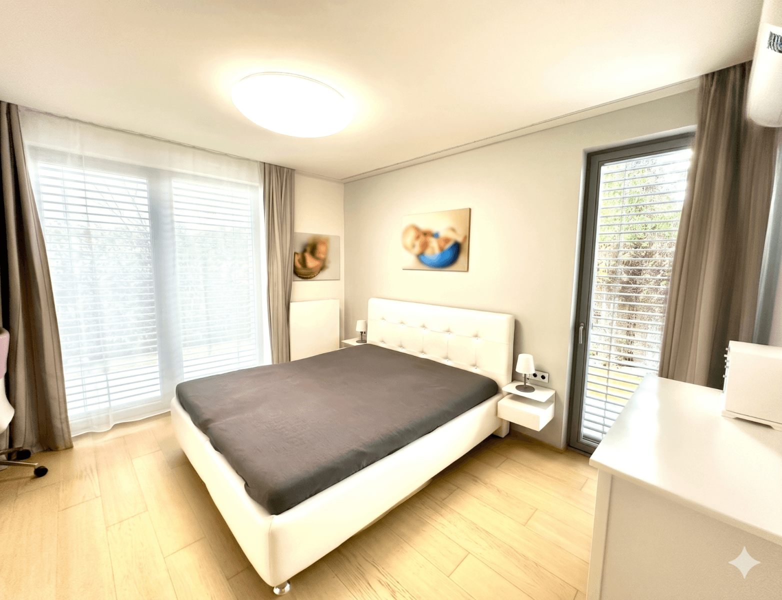 2 bedroom with open-plan kitchen flat for sale, 97 m², Nesvadbova, Prague, Prague 2 bedroom with open-plan kitchen flat for sale, 97 m², Nesvadbova, Prague, Prague