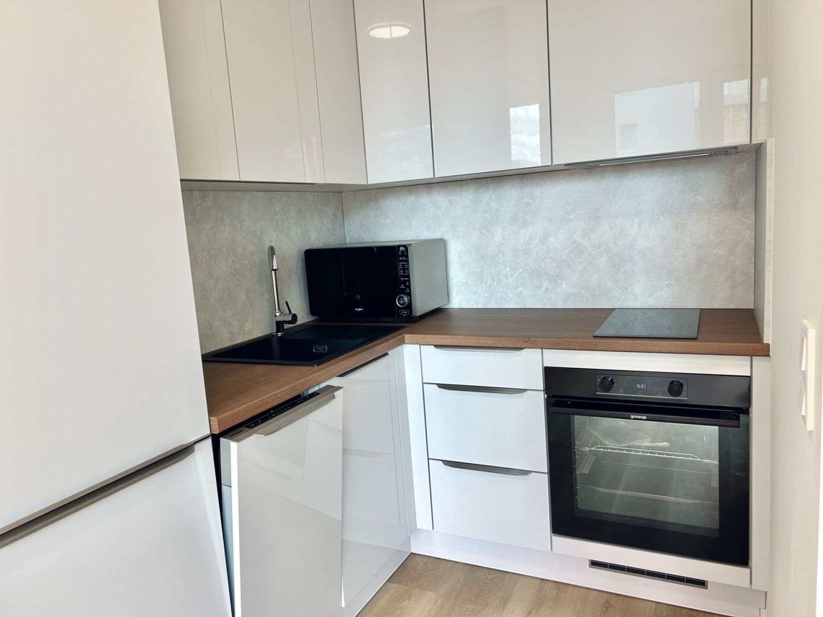 Studio flat to rent, 36 m², Waltariho, Prague, Prague Studio flat to rent, 36 m², Waltariho, Prague, Prague