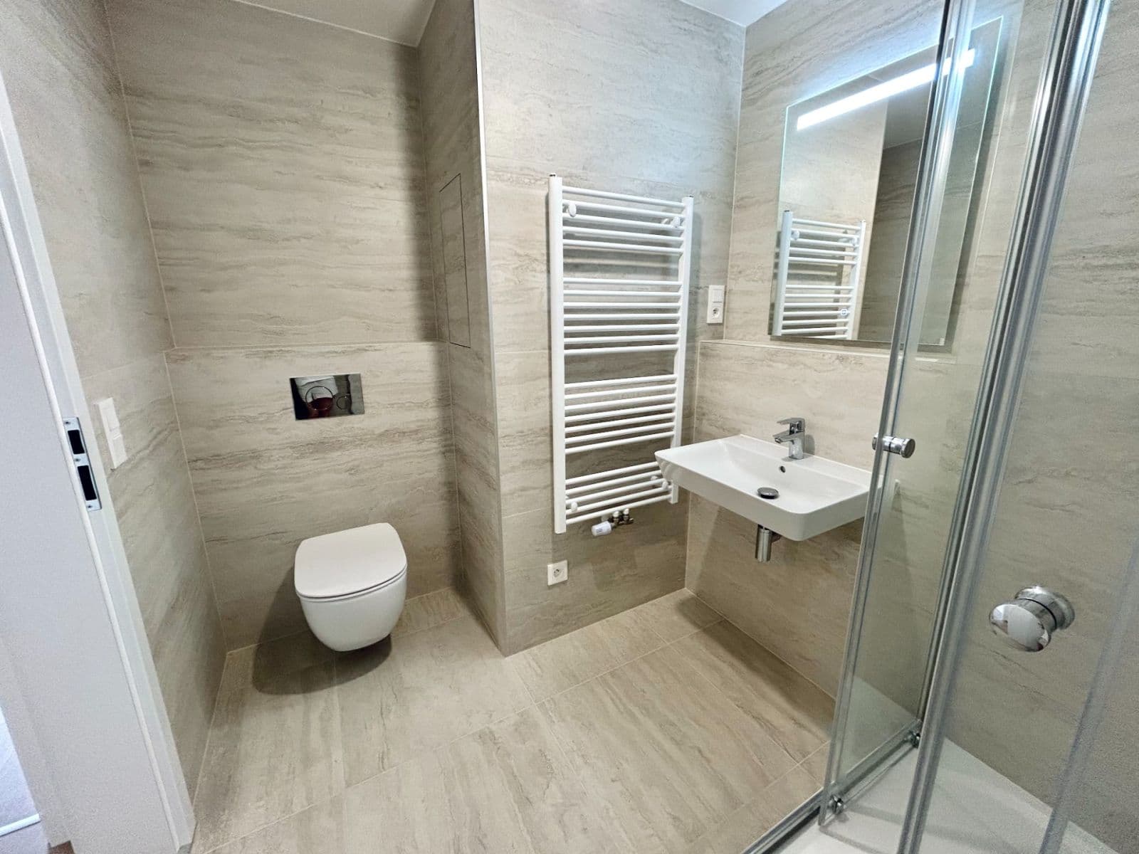 Studio flat to rent, 36 m², Waltariho, Prague, Prague Studio flat to rent, 36 m², Waltariho, Prague, Prague