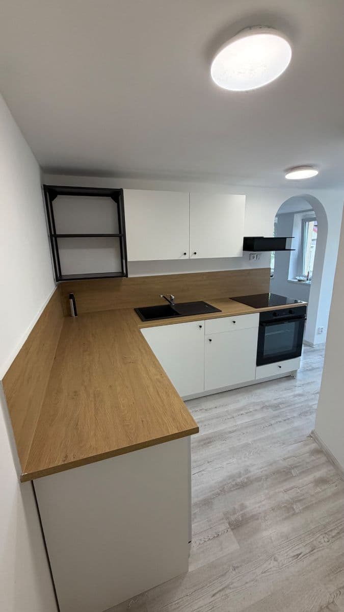 2 bedroom flat to rent, 62 m², Svobody, Liberec, Liberecký Region 2 bedroom flat to rent, 62 m², Svobody, Liberec, Liberecký Region