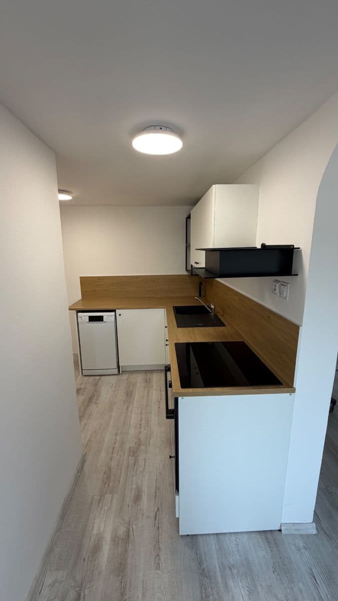 2 bedroom flat to rent, 62 m², Svobody, Liberec, Liberecký Region 2 bedroom flat to rent, 62 m², Svobody, Liberec, Liberecký Region