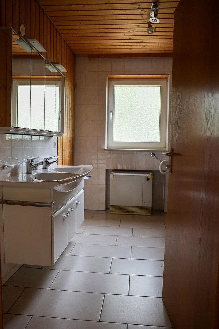 house for sale, 222 m², Hayingen, Baden-Württemberg house for sale, 222 m², Hayingen, Baden-Württemberg