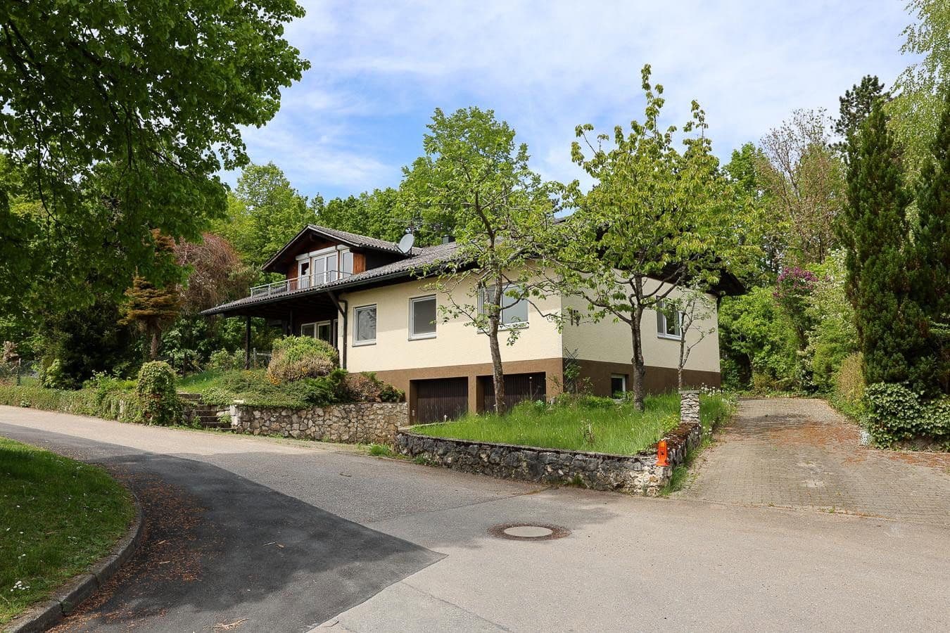 house for sale, 222 m², Hayingen, Baden-Württemberg house for sale, 222 m², Hayingen, Baden-Württemberg