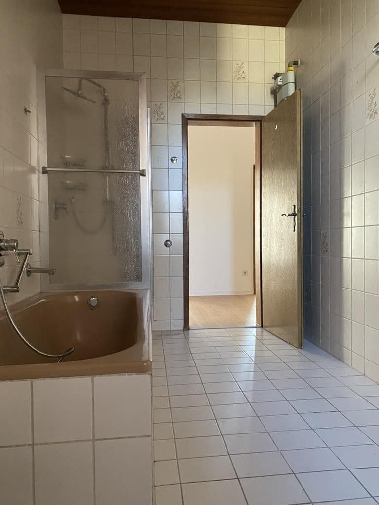 1 bedroom with open-plan kitchen flat to rent, 94 m², Hof, Bavaria 1 bedroom with open-plan kitchen flat to rent, 94 m², Hof, Bavaria