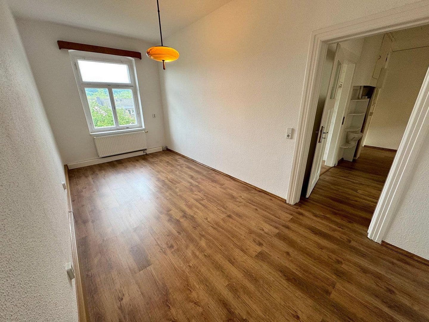 1 bedroom with open-plan kitchen flat to rent, 70 m², Schwarzenberger Str. 75, Aue-Bad Schlema, Saxony 1 bedroom with open-plan kitchen flat to rent, 70 m², Schwarzenberger Str. 75, Aue-Bad Schlema, Saxony