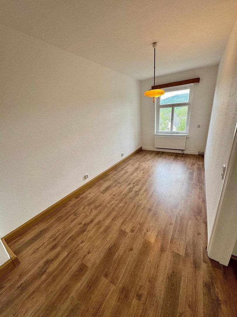 1 bedroom with open-plan kitchen flat to rent, 70 m², Schwarzenberger Str. 75, Aue-Bad Schlema, Saxony 1 bedroom with open-plan kitchen flat to rent, 70 m², Schwarzenberger Str. 75, Aue-Bad Schlema, Saxony