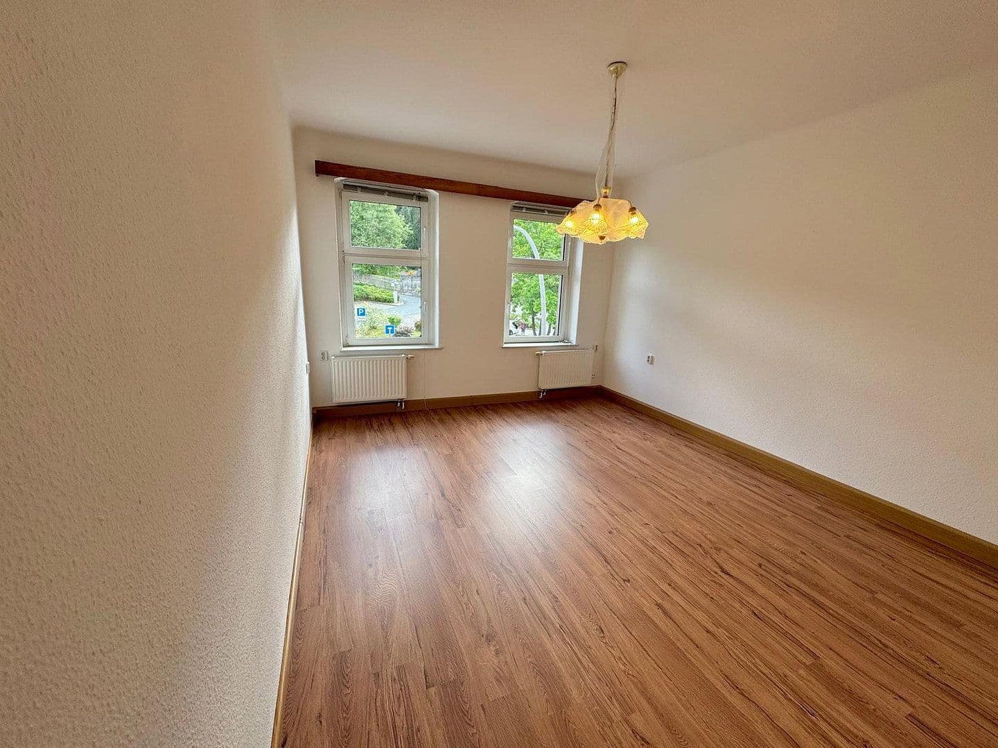1 bedroom with open-plan kitchen flat to rent, 70 m², Schwarzenberger Str. 75, Aue-Bad Schlema, Saxony 1 bedroom with open-plan kitchen flat to rent, 70 m², Schwarzenberger Str. 75, Aue-Bad Schlema, Saxony