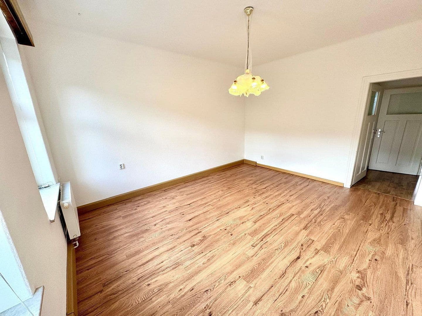 1 bedroom with open-plan kitchen flat to rent, 70 m², Schwarzenberger Str. 75, Aue-Bad Schlema, Saxony 1 bedroom with open-plan kitchen flat to rent, 70 m², Schwarzenberger Str. 75, Aue-Bad Schlema, Saxony