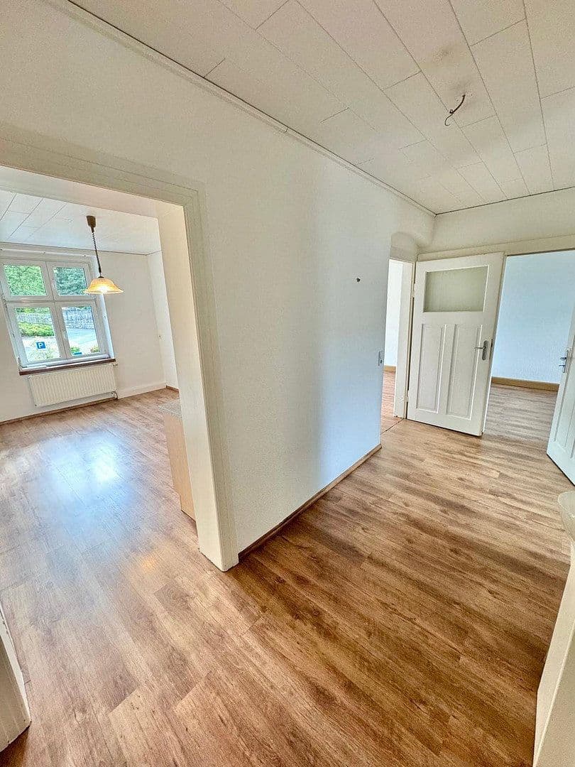 1 bedroom with open-plan kitchen flat to rent, 70 m², Schwarzenberger Str. 75, Aue-Bad Schlema, Saxony 1 bedroom with open-plan kitchen flat to rent, 70 m², Schwarzenberger Str. 75, Aue-Bad Schlema, Saxony