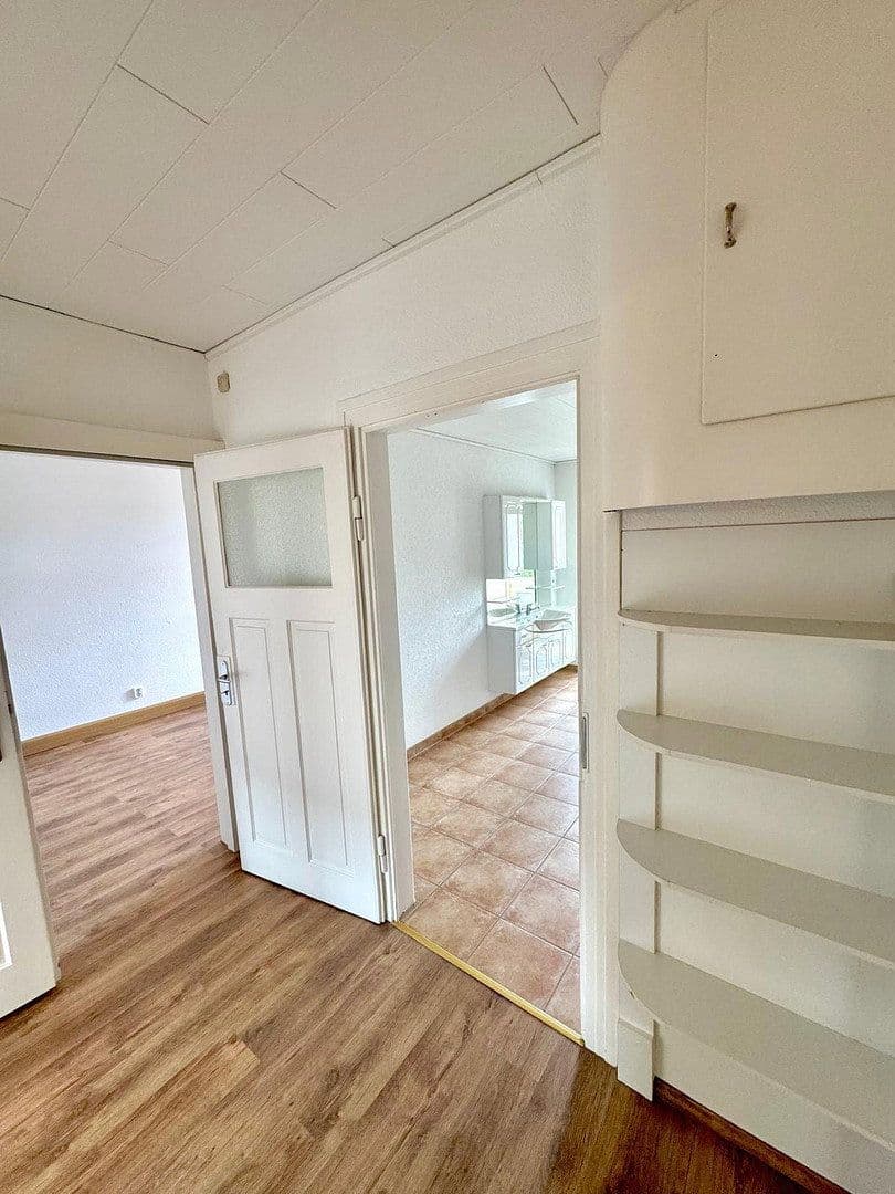 1 bedroom with open-plan kitchen flat to rent, 70 m², Schwarzenberger Str. 75, Aue-Bad Schlema, Saxony 1 bedroom with open-plan kitchen flat to rent, 70 m², Schwarzenberger Str. 75, Aue-Bad Schlema, Saxony