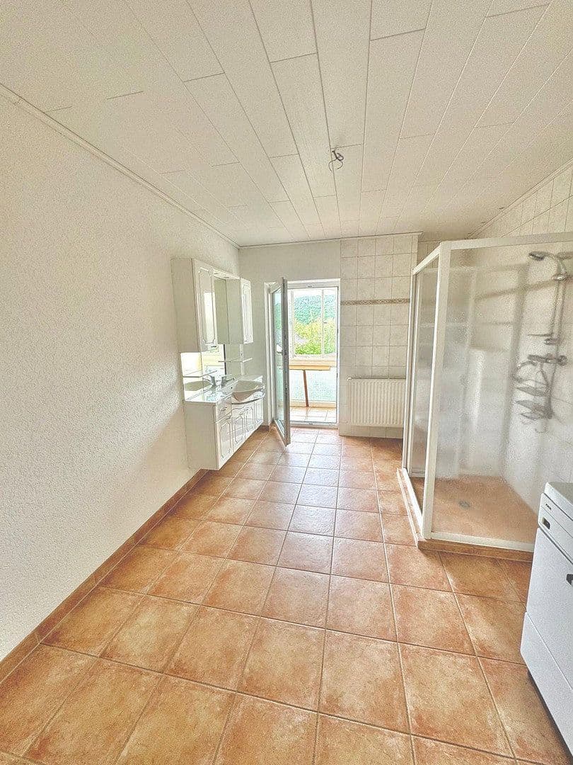 1 bedroom with open-plan kitchen flat to rent, 70 m², Schwarzenberger Str. 75, Aue-Bad Schlema, Saxony 1 bedroom with open-plan kitchen flat to rent, 70 m², Schwarzenberger Str. 75, Aue-Bad Schlema, Saxony
