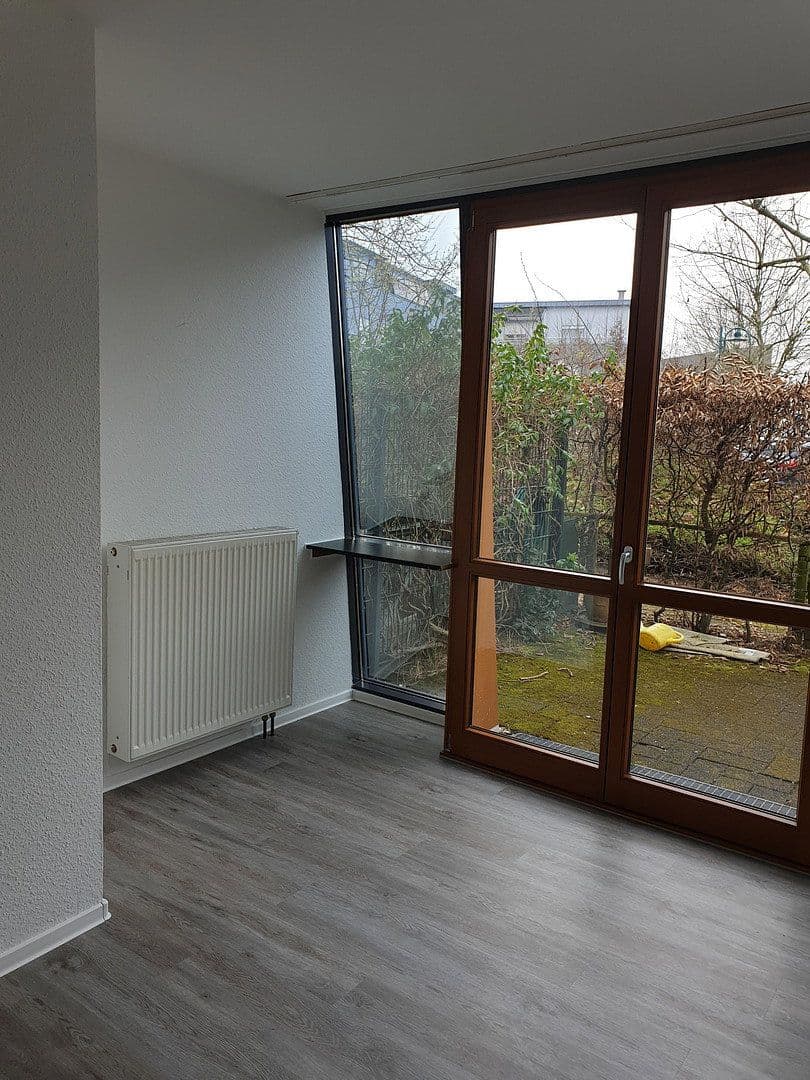 1 bedroom flat to rent, 40 m², Berliner Straße 54, Niederkassel, North Rhine-Westphalia 1 bedroom flat to rent, 40 m², Berliner Straße 54, Niederkassel, North Rhine-Westphalia
