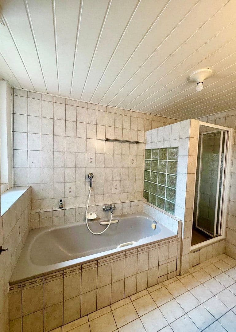 house for sale, 169 m², Kelterstraße 20, Walzbachtal, Baden-Württemberg house for sale, 169 m², Kelterstraße 20, Walzbachtal, Baden-Württemberg