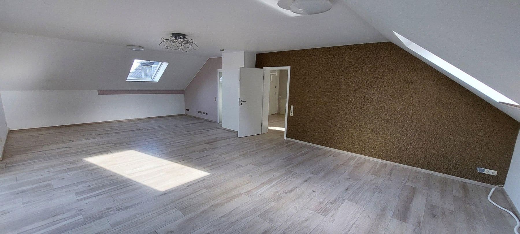 1 bedroom with open-plan kitchen flat to rent, 117 m², Ratingen, North Rhine-Westphalia 1 bedroom with open-plan kitchen flat to rent, 117 m², Ratingen, North Rhine-Westphalia